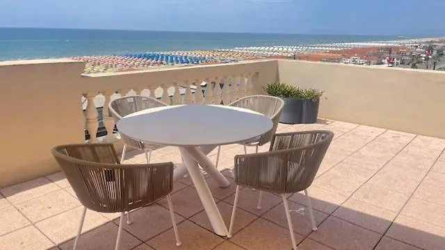 Attico Apartment Viareggio
